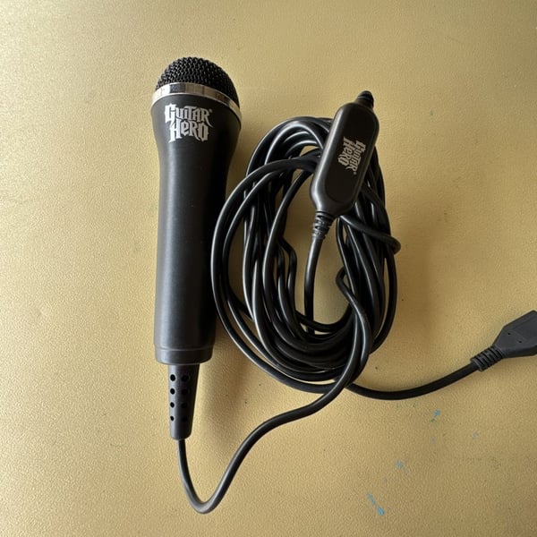 Official Guitar Hero World Tour USB Wired Microphone