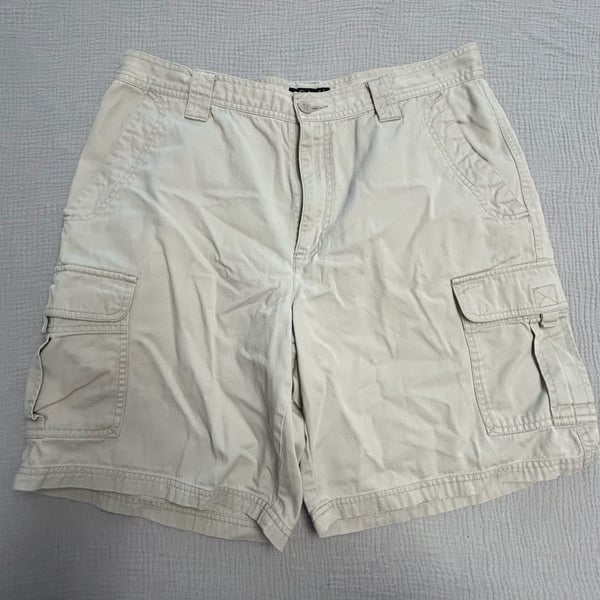 Columbia Sportswear Company Men's Cargo Shorts Khaki Size 34