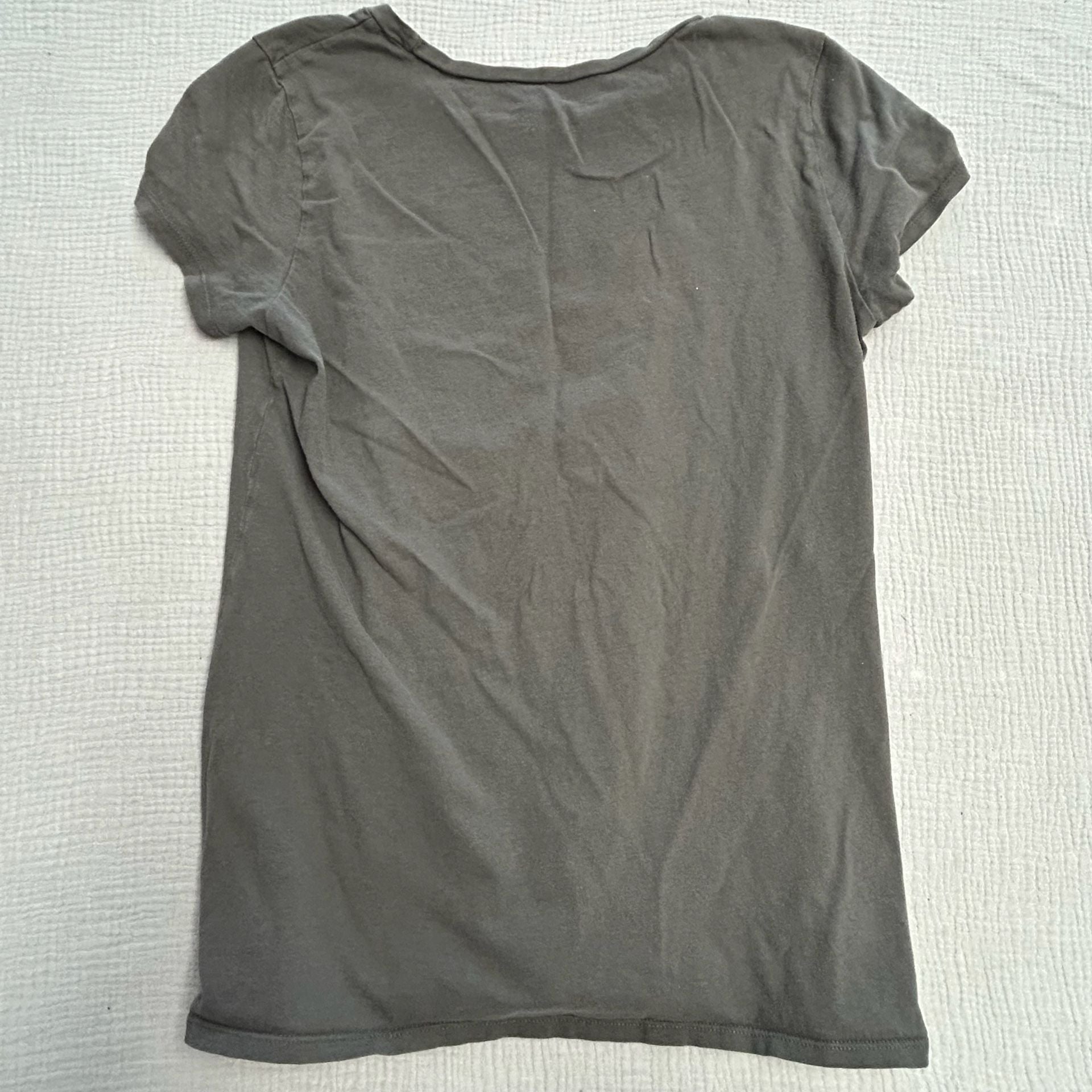 Columbia Sportswear Women's Gray Short Sleeve Graphic T-Shirt 5