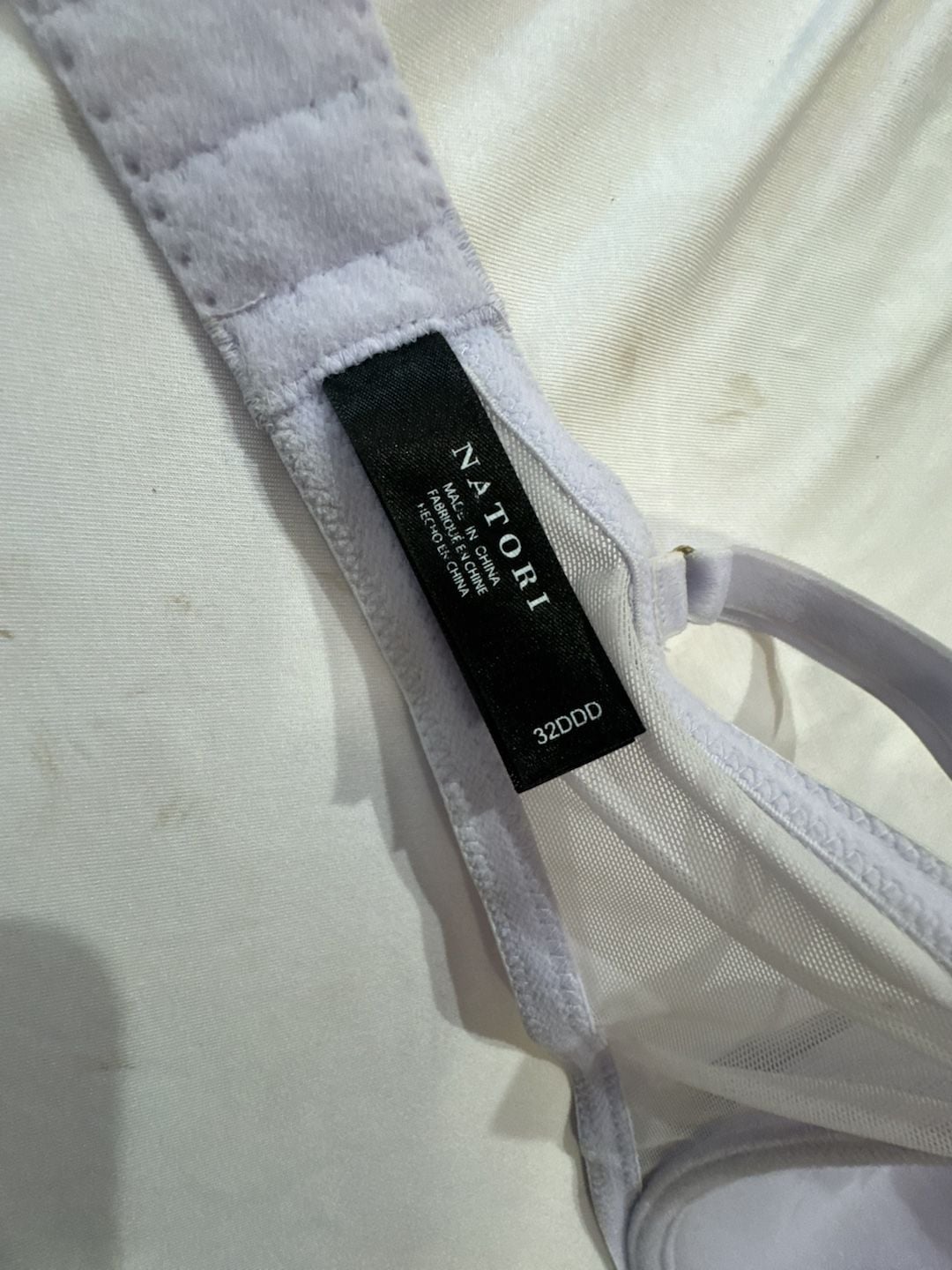 D696 Natori Flora Contour Underwire Bra in Light Purple 3