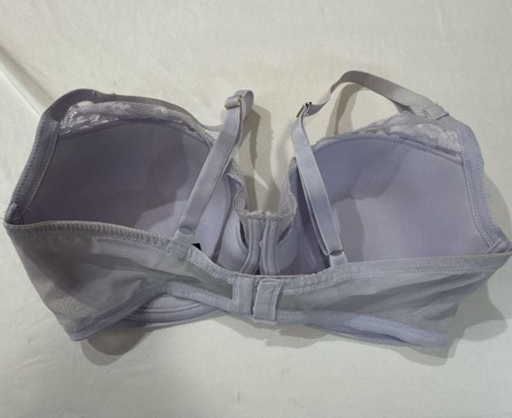D696 Natori Flora Contour Underwire Bra in Light Purple 2