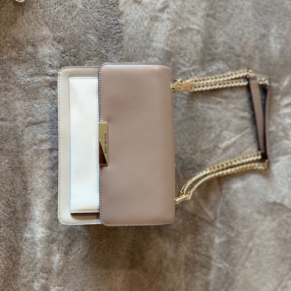 MICHAEL Michael Kors Jade Large Gusset Shoulder Bag in Tan and White