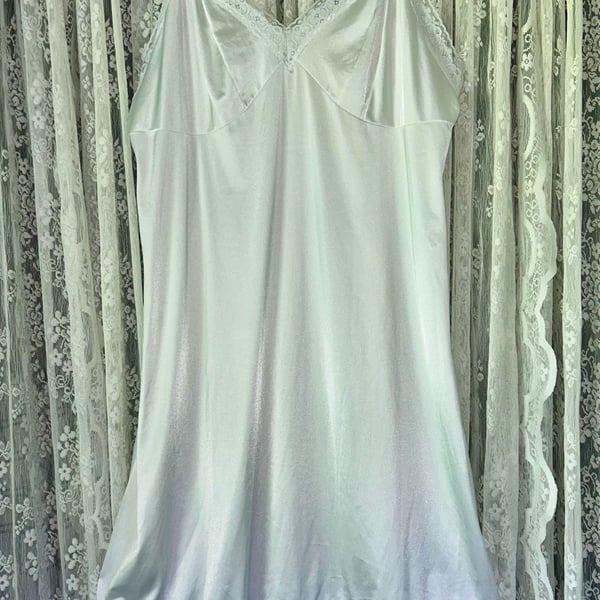 Vintage Vanity Fair Style 10-103 White Nylon Full Slip with Lace Trim