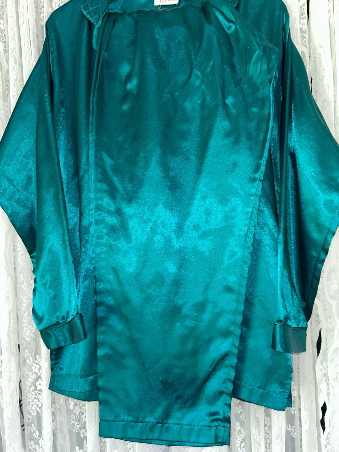 Tesoro Vintage Emerald Green Satin Button-Front Pajama Set 3