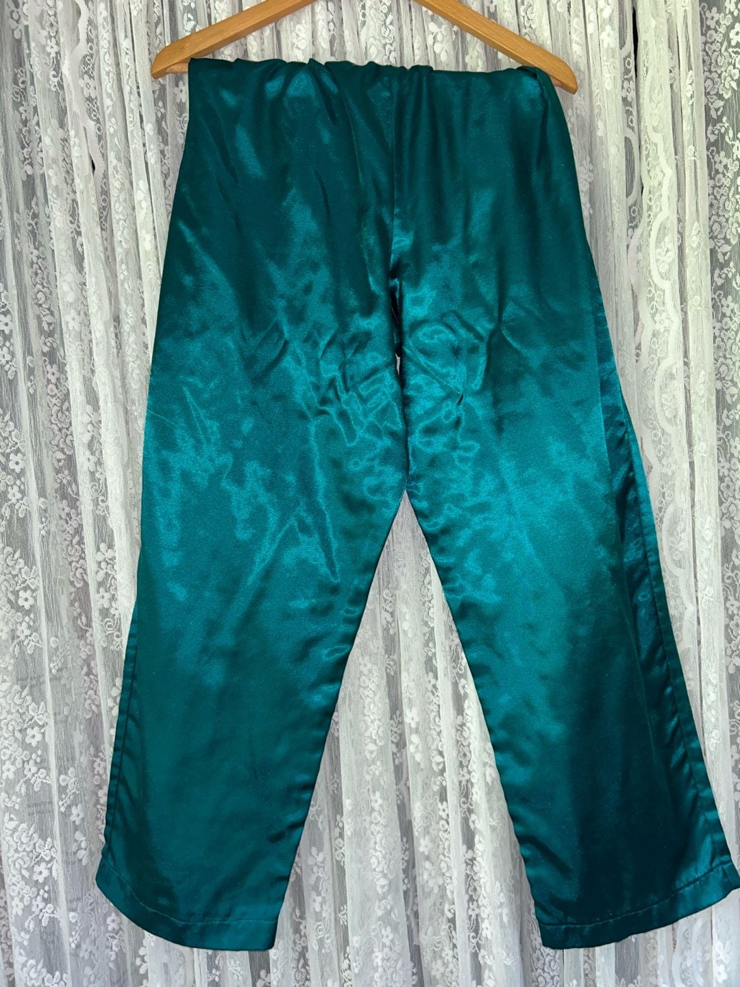 Tesoro Vintage Emerald Green Satin Button-Front Pajama Set 4
