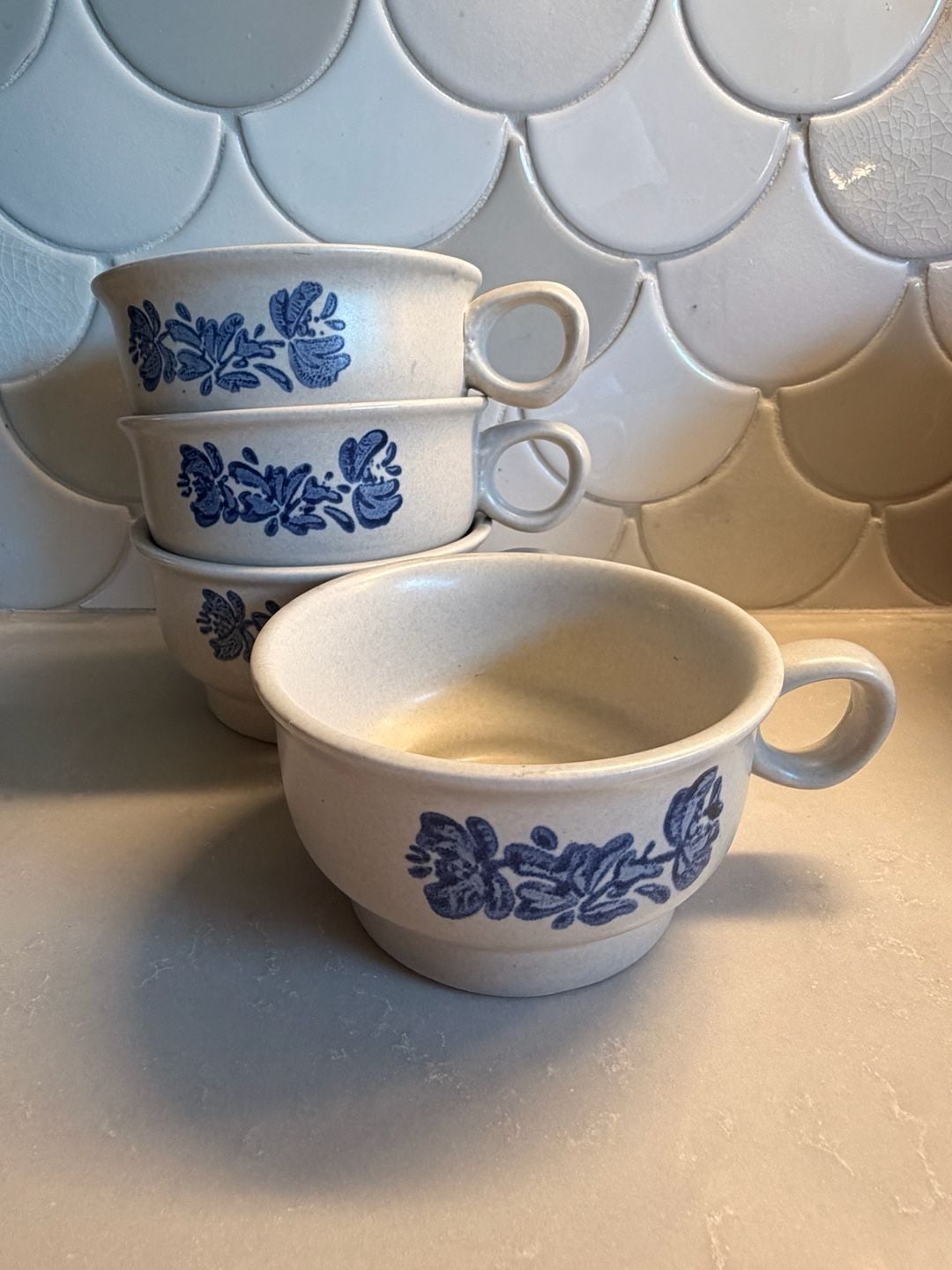 Set of 4 Vintage Pfaltzgraff Yorktowne Stoneware Flat Coffee Cups 1