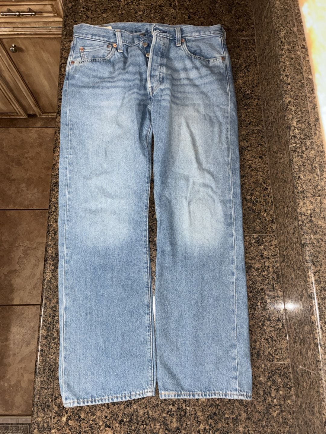 Levi's 501 Original Fit Button Fly Straight Leg Jeans Light Wash W34 L30 3