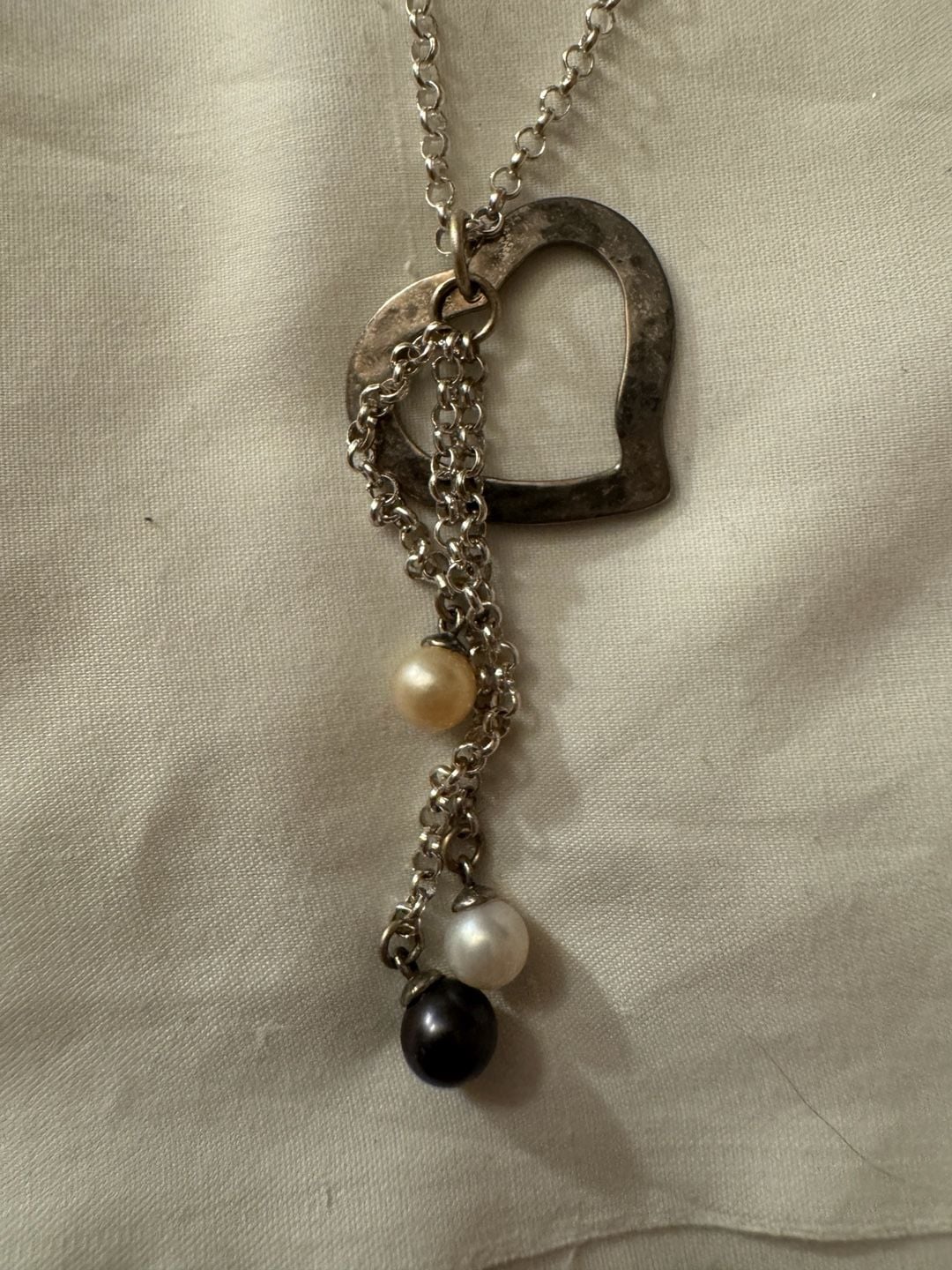 Vantel Pearls Open Heart Pendant Necklace with Multicolored Pearls 3