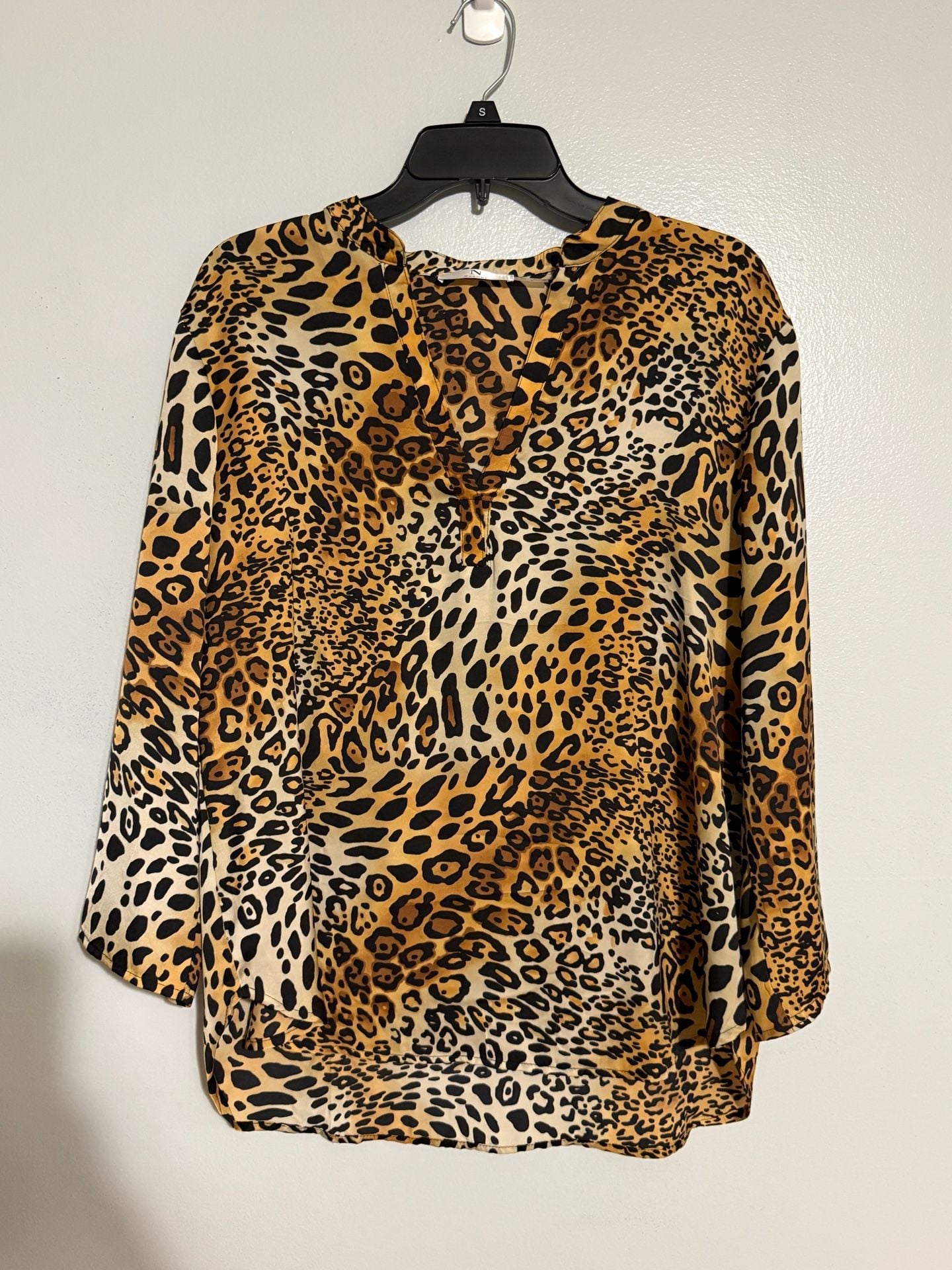Natori Luxe Leopard Notch Collar Pajama Set 2