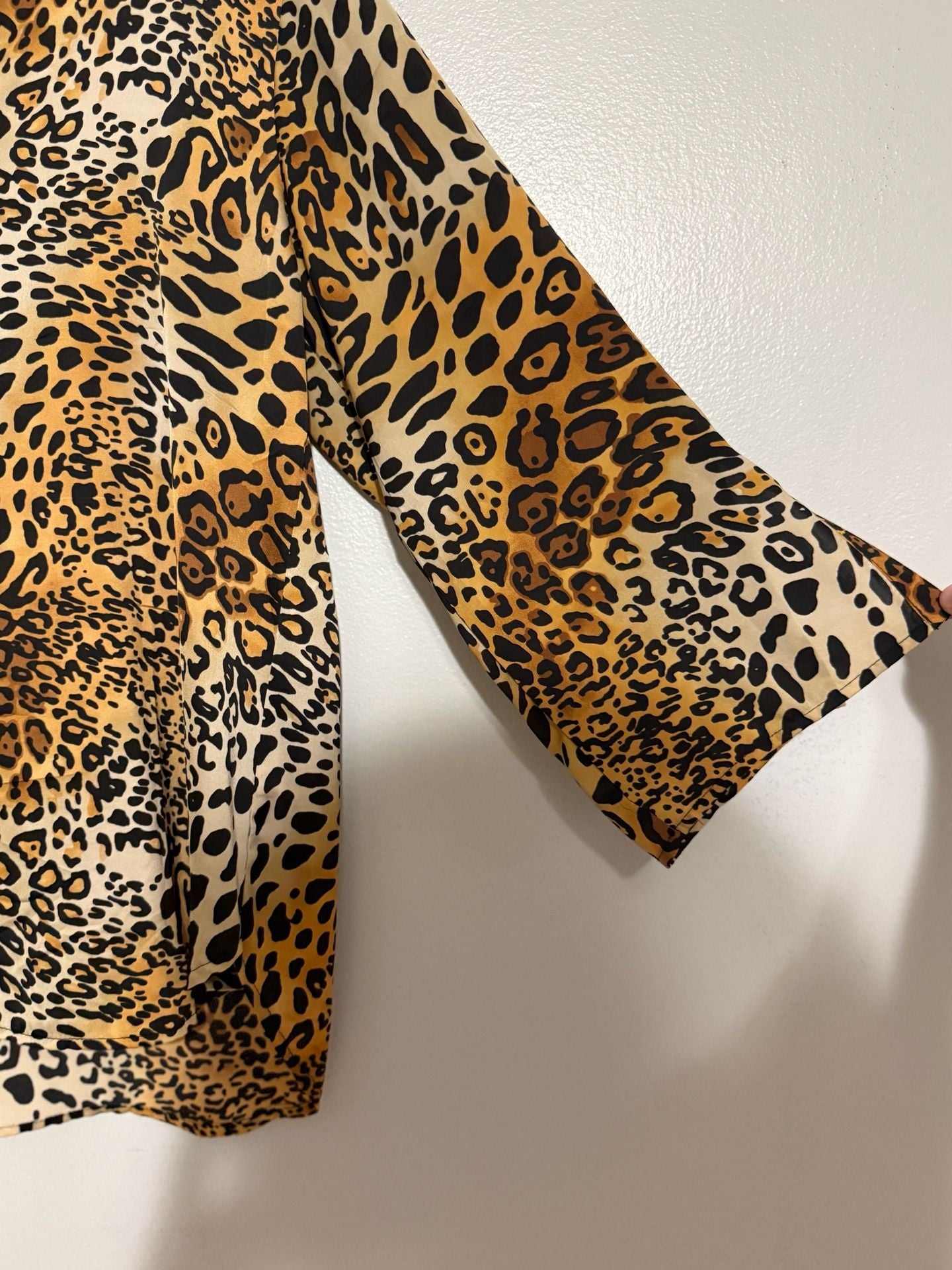 Natori Luxe Leopard Notch Collar Pajama Set 4