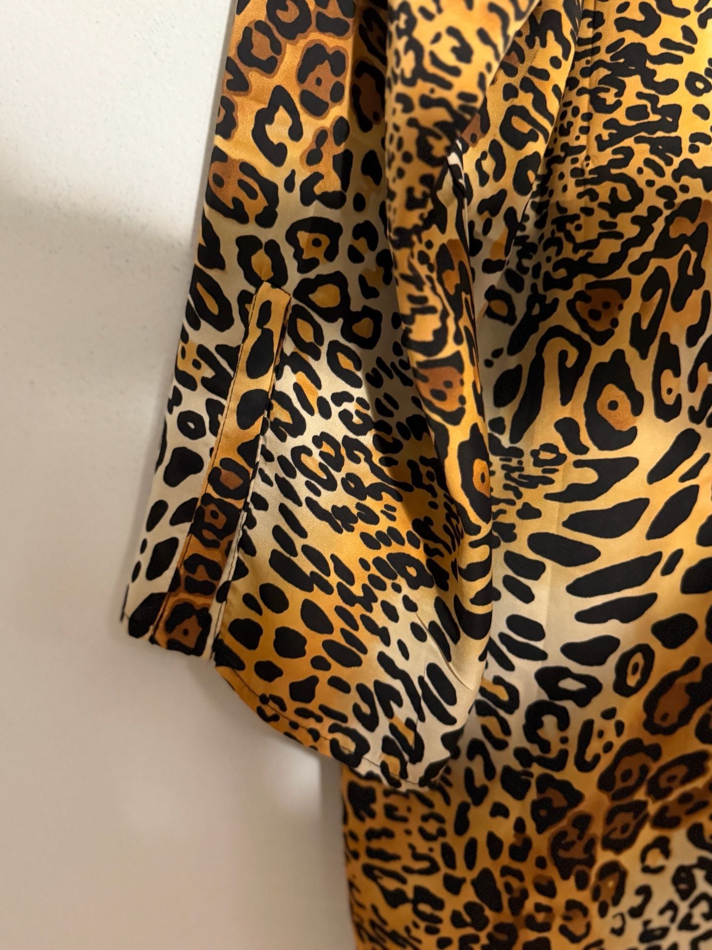 Natori Luxe Leopard Notch Collar Pajama Set 6