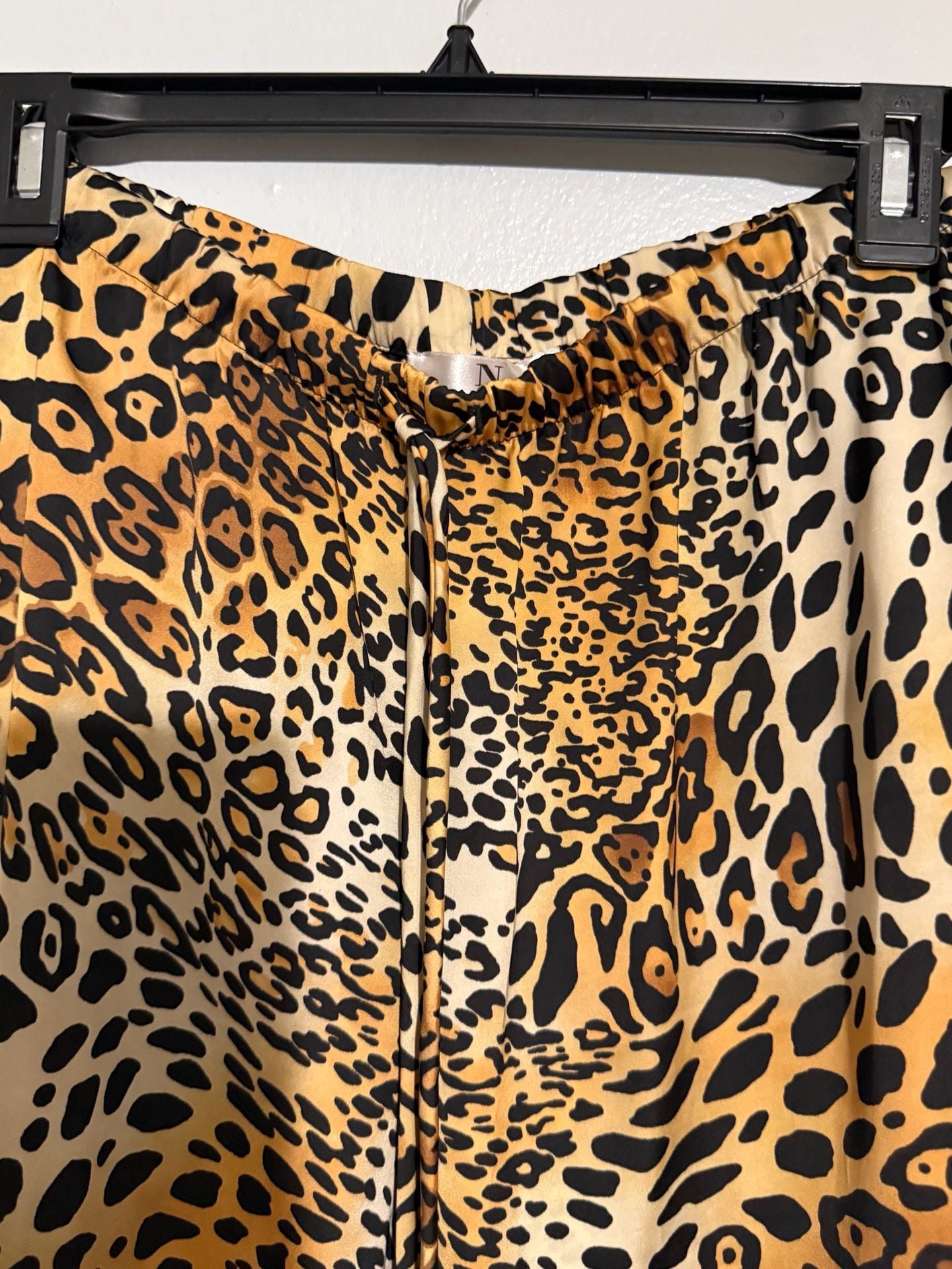 Natori Luxe Leopard Notch Collar Pajama Set 11