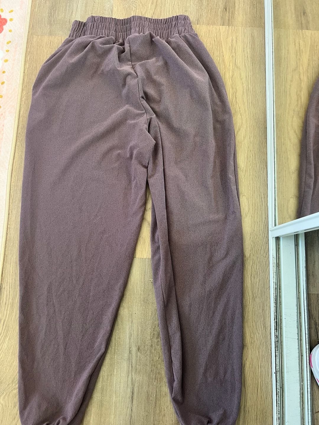 Five Dancewear Women's Textured High-Waisted lightweight Jogger Pants, Size SA 5