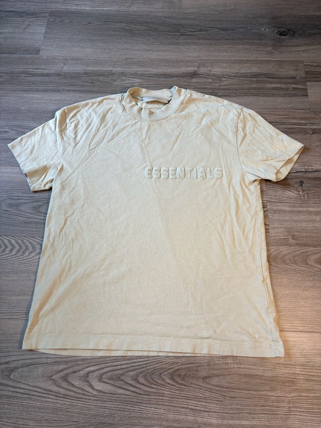 Fear of God Essentials Short Sleeve Embossed Logo T-Shirt 2