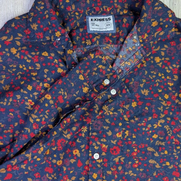 Express Slim Fit Soft Wash Floral Print Long Sleeve Button Down Shirt