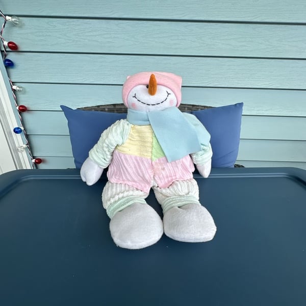 Animal Alley 2002 Toys R Us Pastel Plush Snowman 18 inch