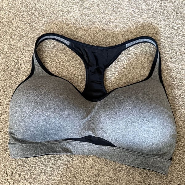 Old Navy Active High-Support Racerback Sports Bra in Heather Gray, Size 36D
