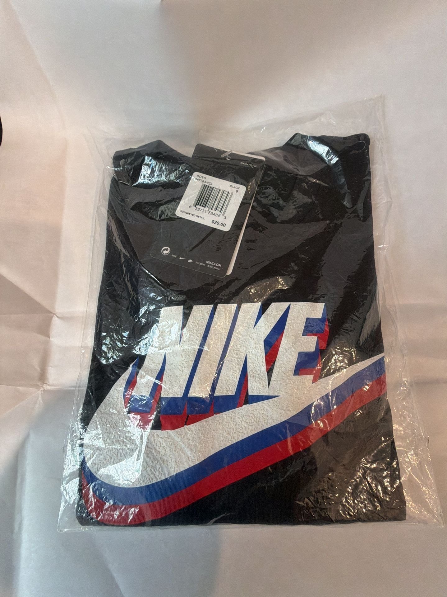 Nike Boys Black Graphic Logo T-Shirt (Size 6) 1
