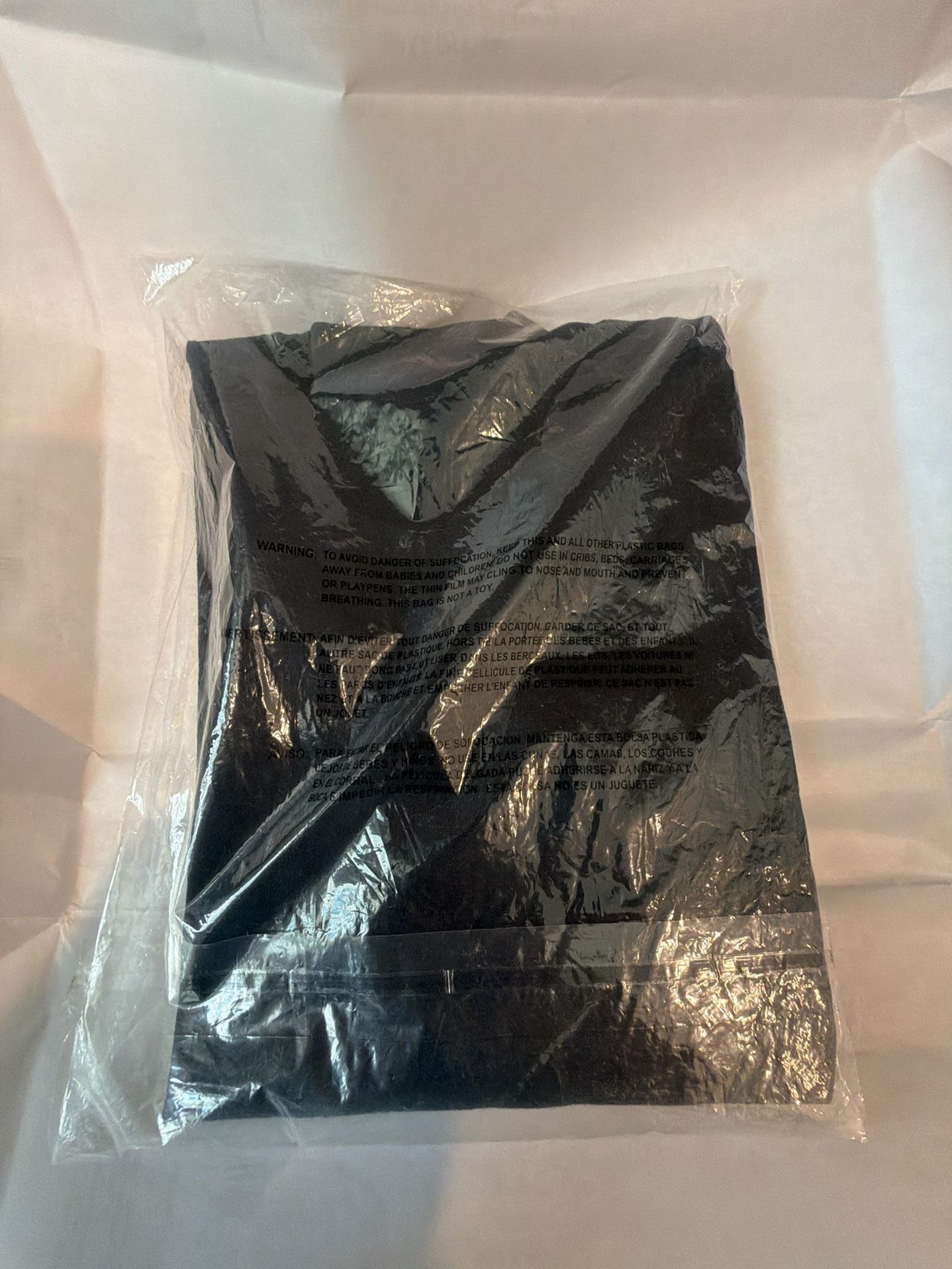 Nike Boys Black Graphic Logo T-Shirt (Size 6) 2