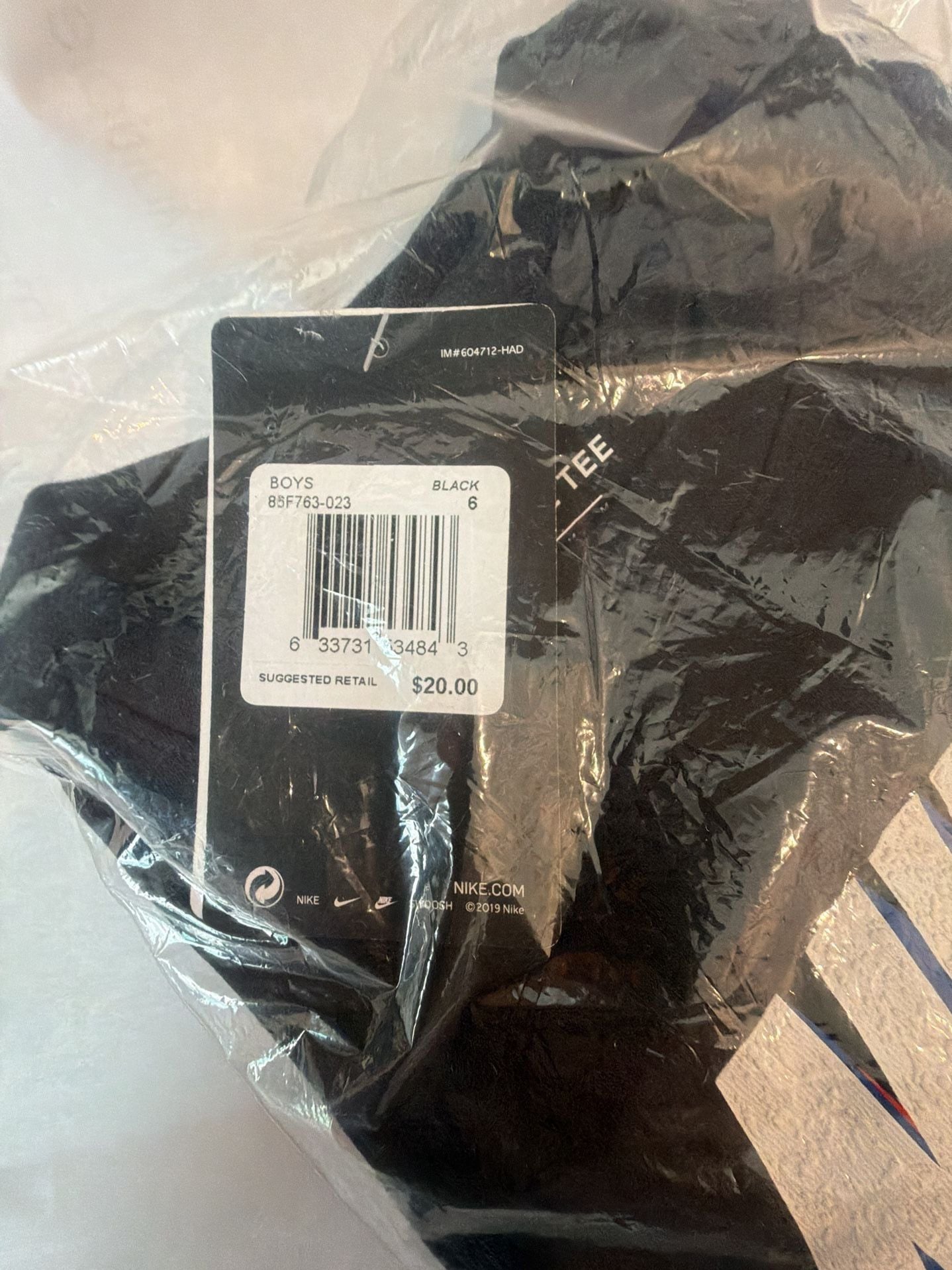 Nike Boys Black Graphic Logo T-Shirt (Size 6) 3