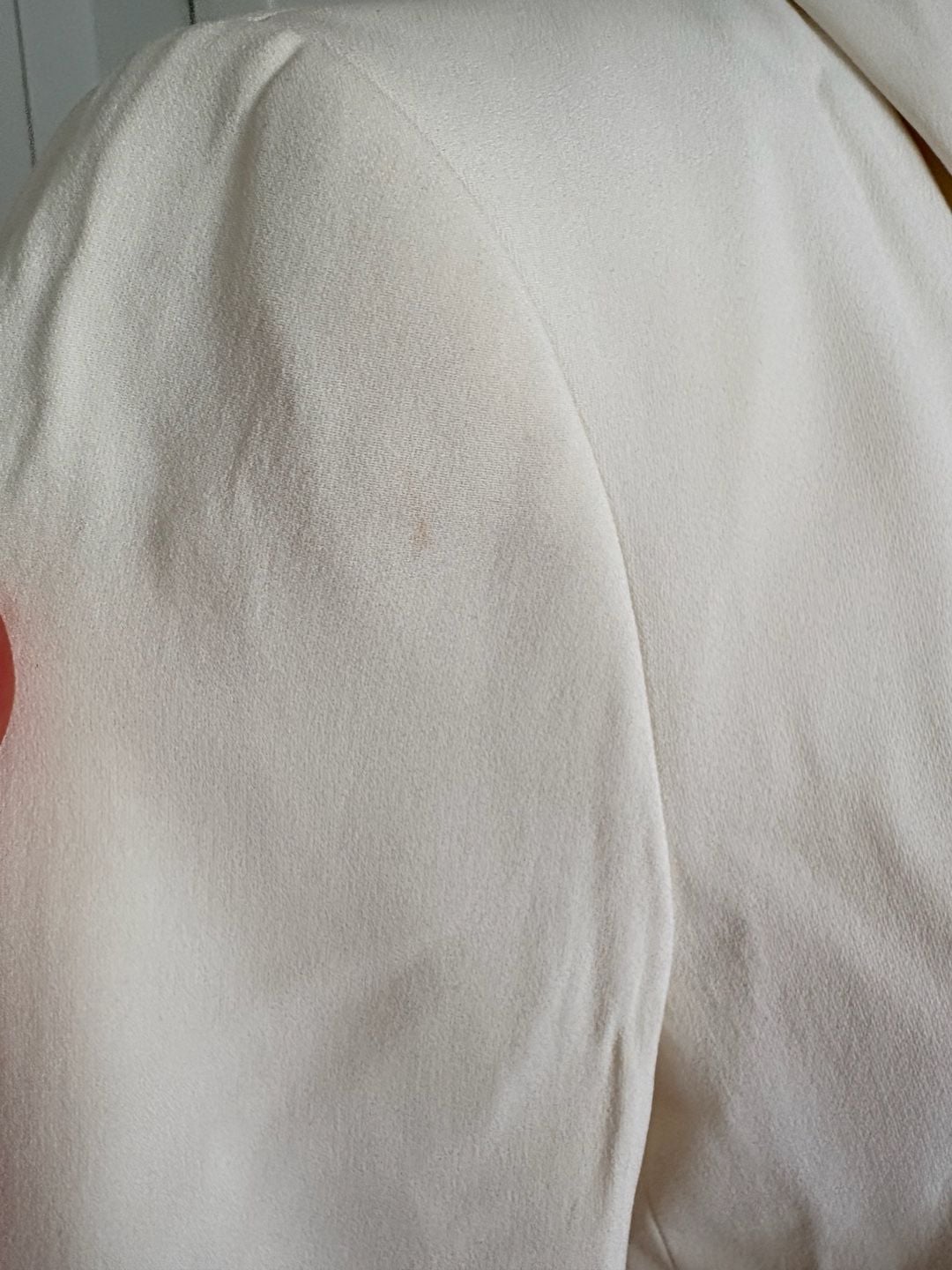 The Row Off-White Single-Breasted Shawl Collar Blazer 7