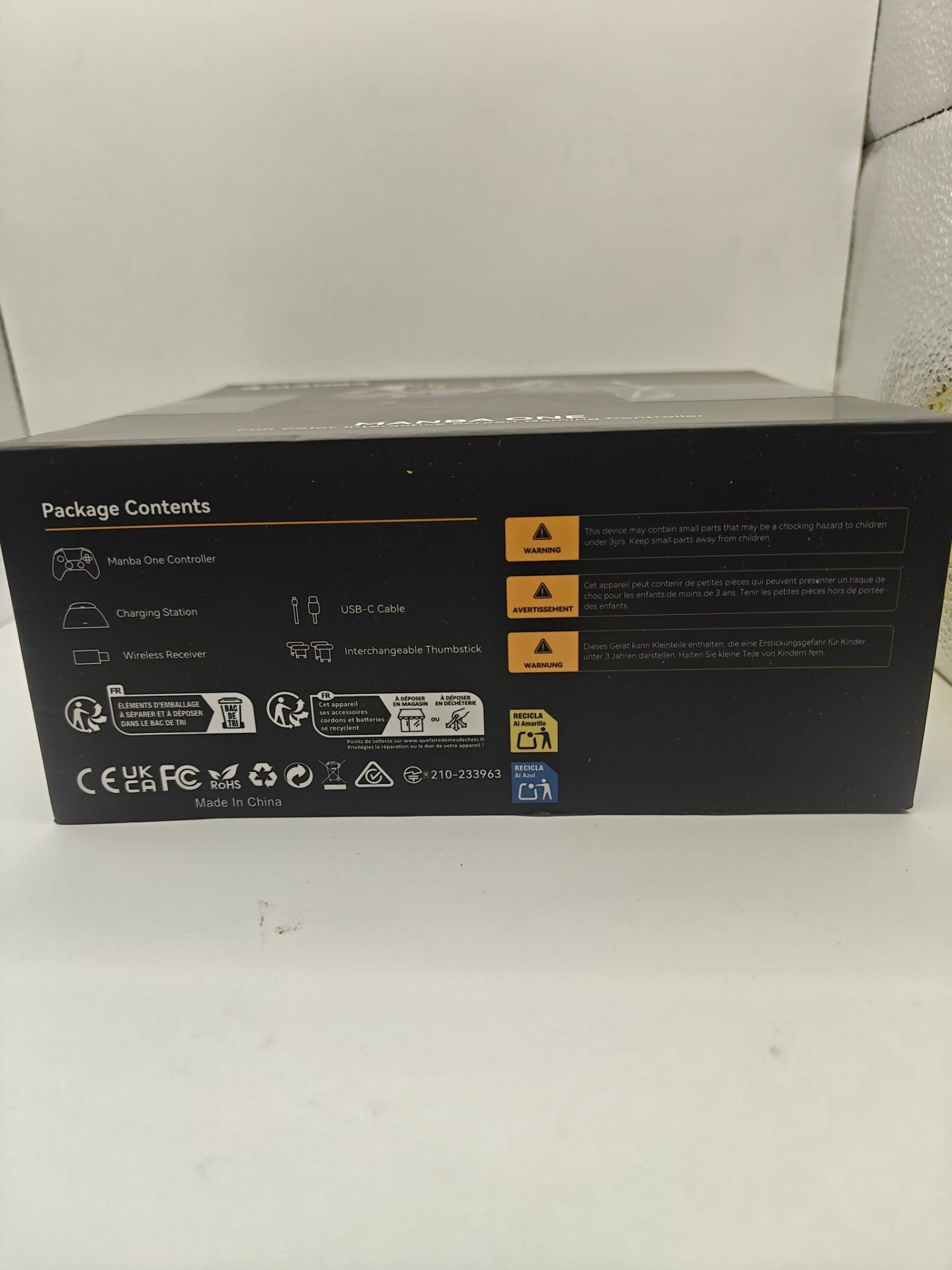 ManbaOneScreen Wireless Controlled Hall Effect Joysticks, Triggers Charging Dock 8
