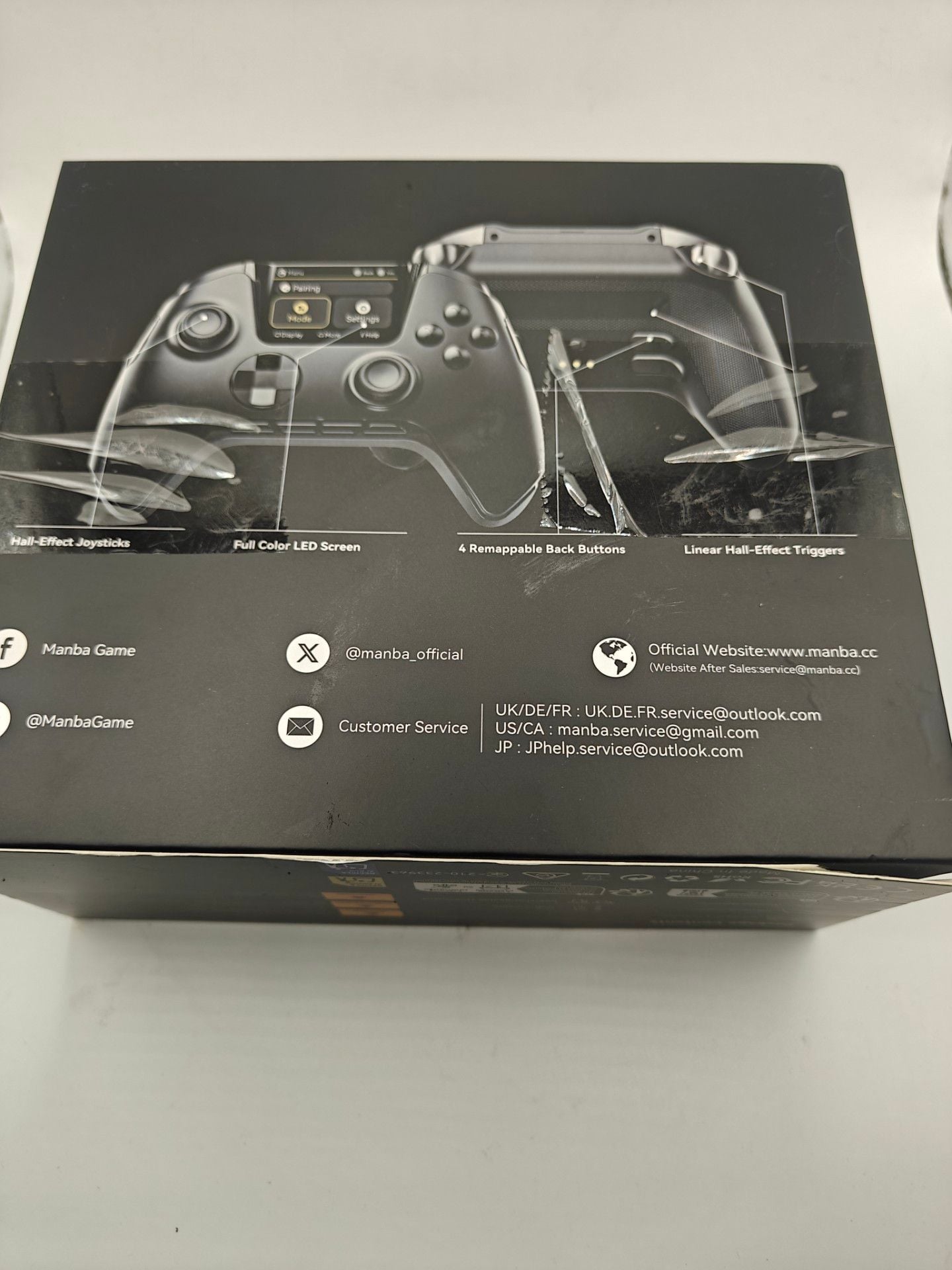 ManbaOneScreen Wireless Controlled Hall Effect Joysticks, Triggers Charging Dock 9