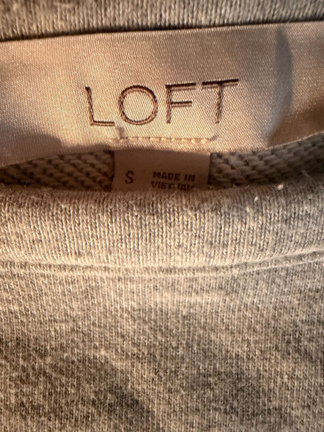 Women's Gray Sweatshirt Love Graphic 5