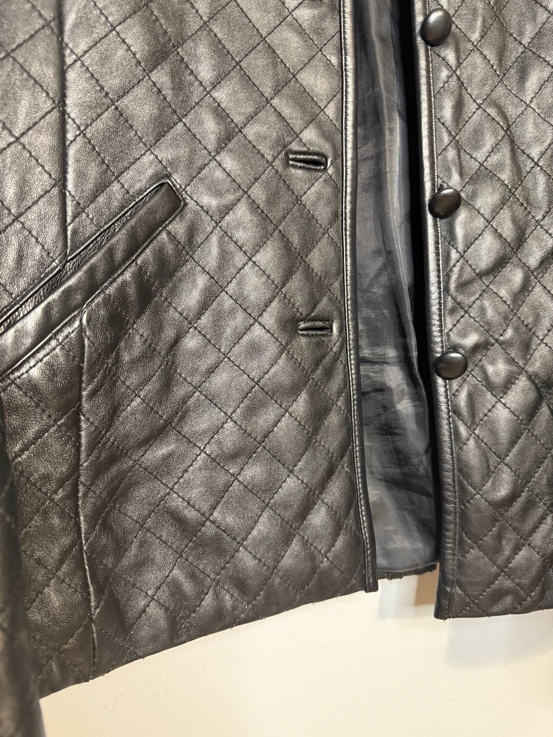 Siena Women's Black Quilted 100% Leather Button-Front Jacket Size 8 3