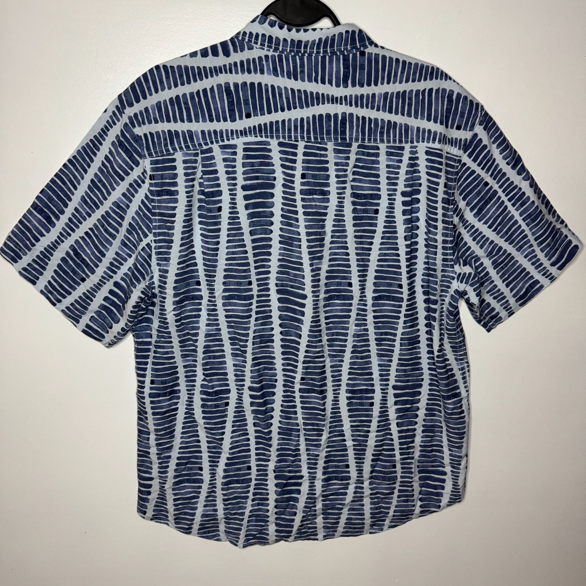 Tommy Bahama The Veracruz Cay Men's Medium Short Sleeve Button-Down Camp Shirt 9