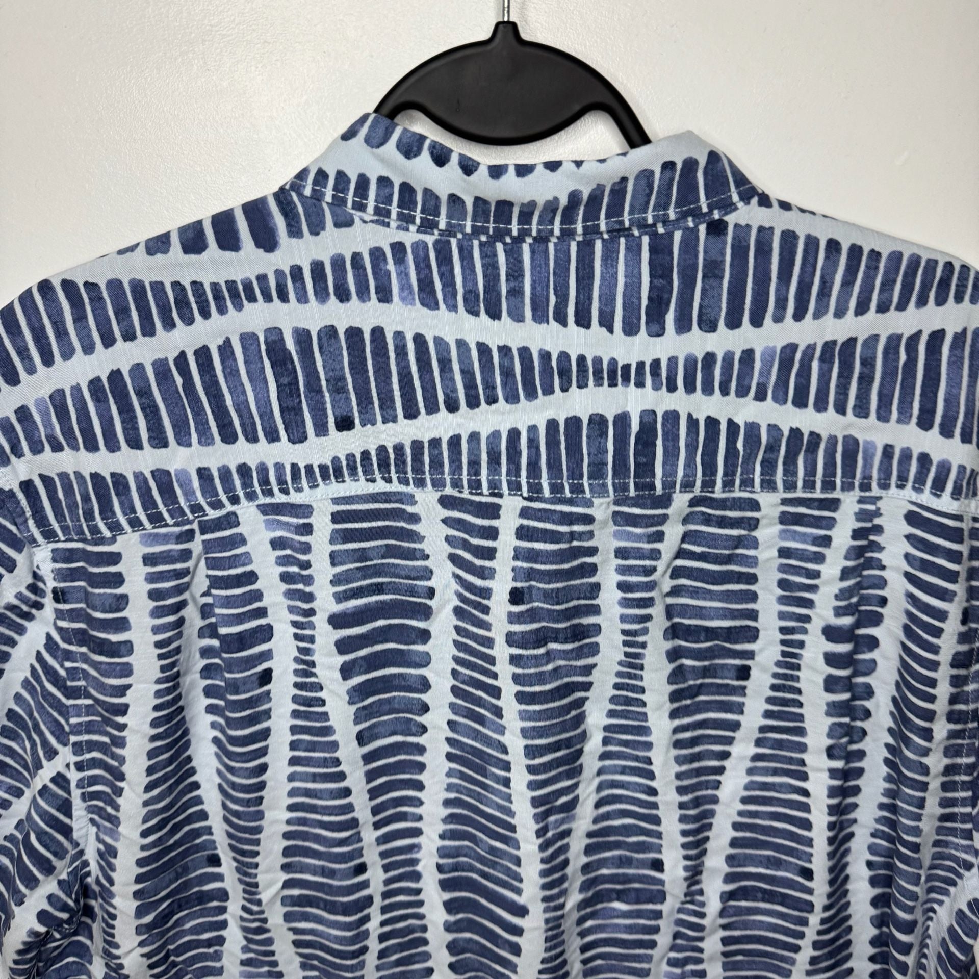 Tommy Bahama The Veracruz Cay Men's Medium Short Sleeve Button-Down Camp Shirt 10