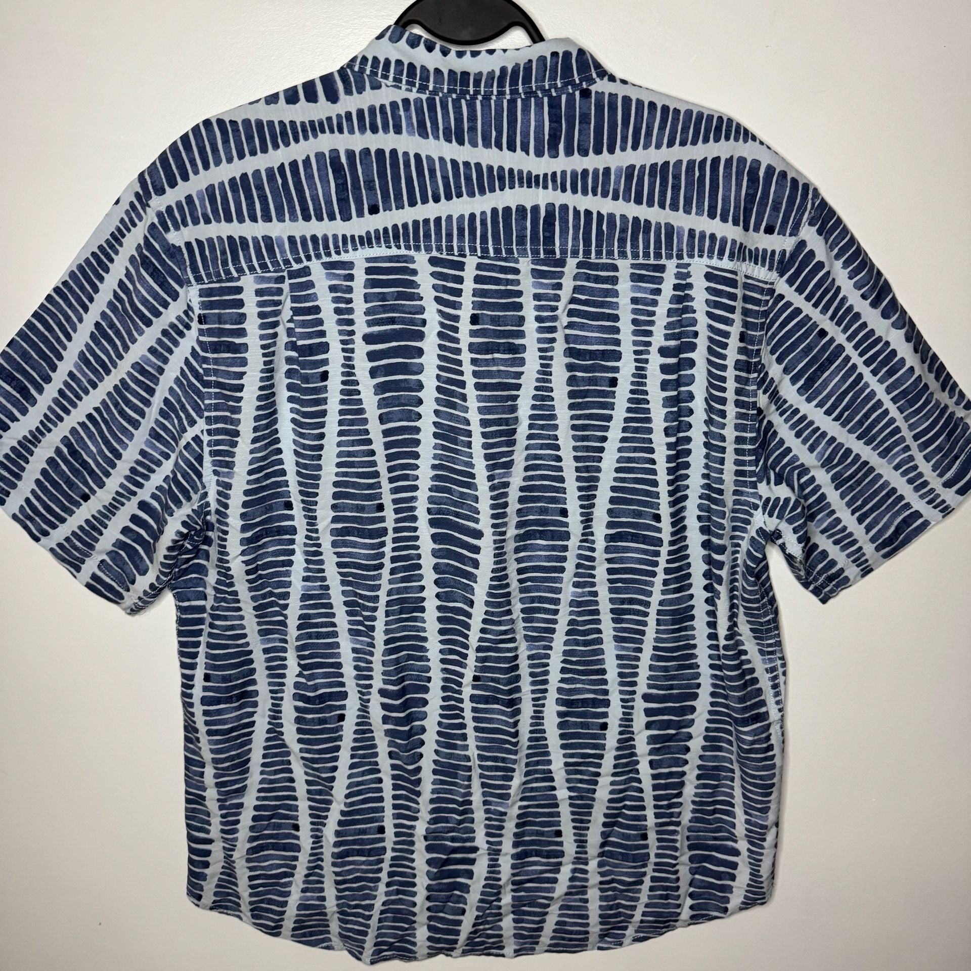 Tommy Bahama The Veracruz Cay Men's Medium Short Sleeve Button-Down Camp Shirt 11
