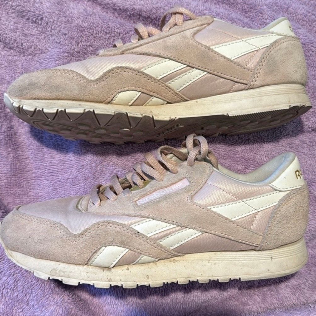 Reebok Classic Nylon BlushPink/RoseGold Suede/Satin Skrs sz.6.5 women’s 4