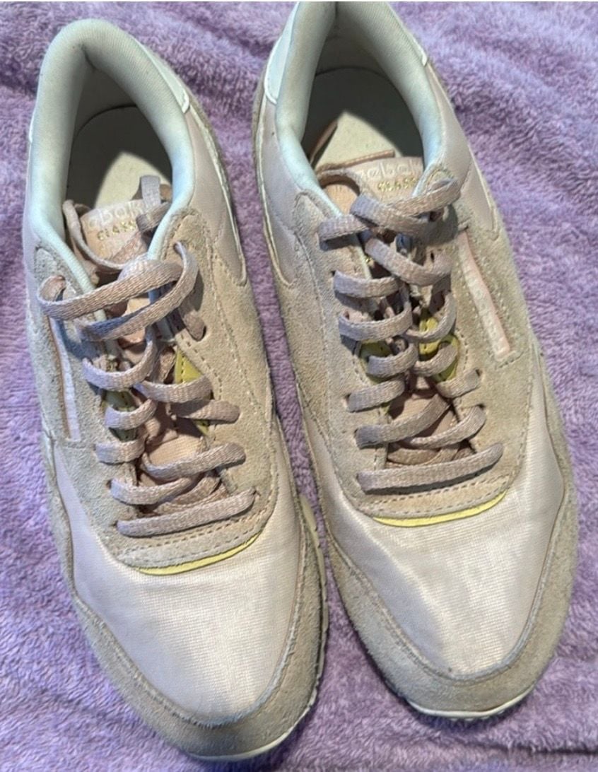 Reebok Classic Nylon BlushPink/RoseGold Suede/Satin Skrs sz.6.5 women’s 5