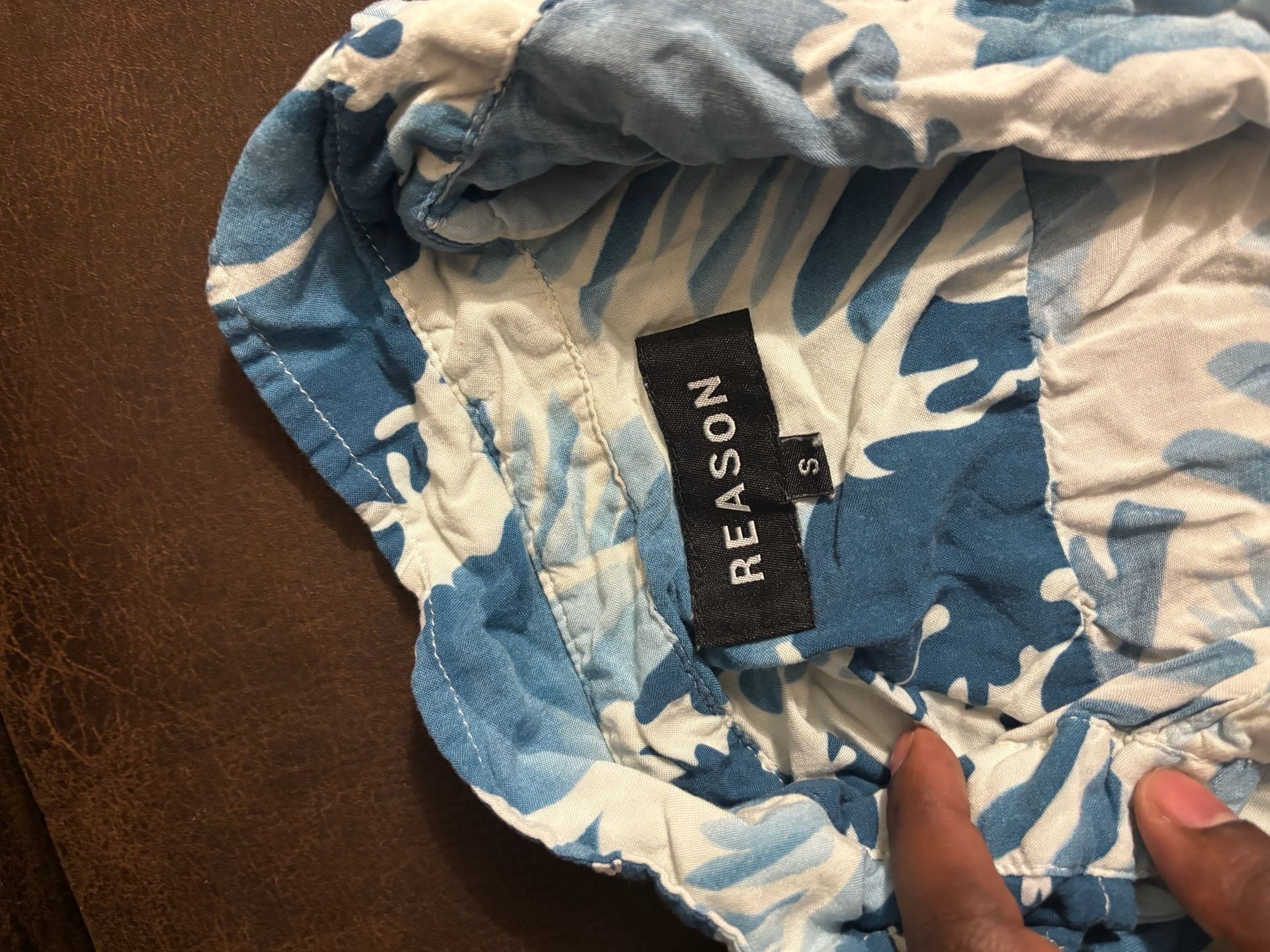 Reason Brand Blue Wave and Crane Print Short Sleeve Button-Up Shirt 2