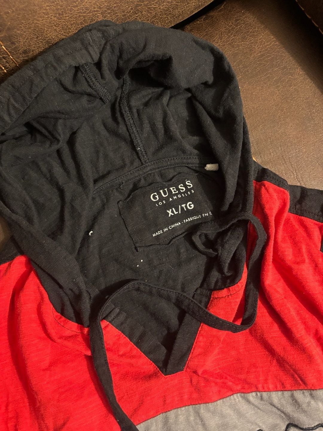 GUESS Los Angeles Men's Sleeveless Colorblock Logo Hooded Tank Top 3