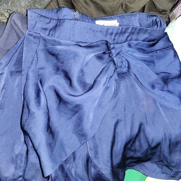 Dreampop by Cynthia R. Navy Blue High-Waisted Mini Skirt with Front Knot Detail