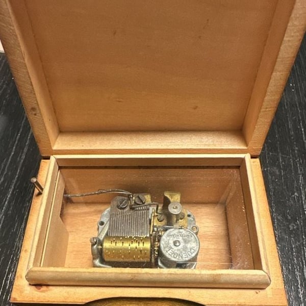Cuendet Vintage Wooden Music Box with Swiss Musical Movement playing Lara's Theme from Dr. Zhivago