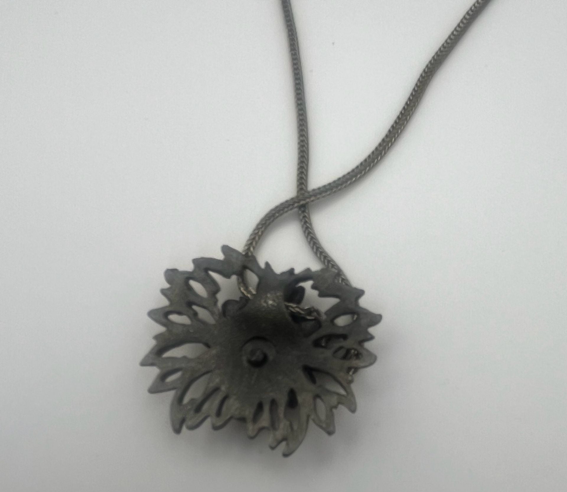 Vintage Lion Head Two-Tone Pewter and Copper Pendant Necklace 3