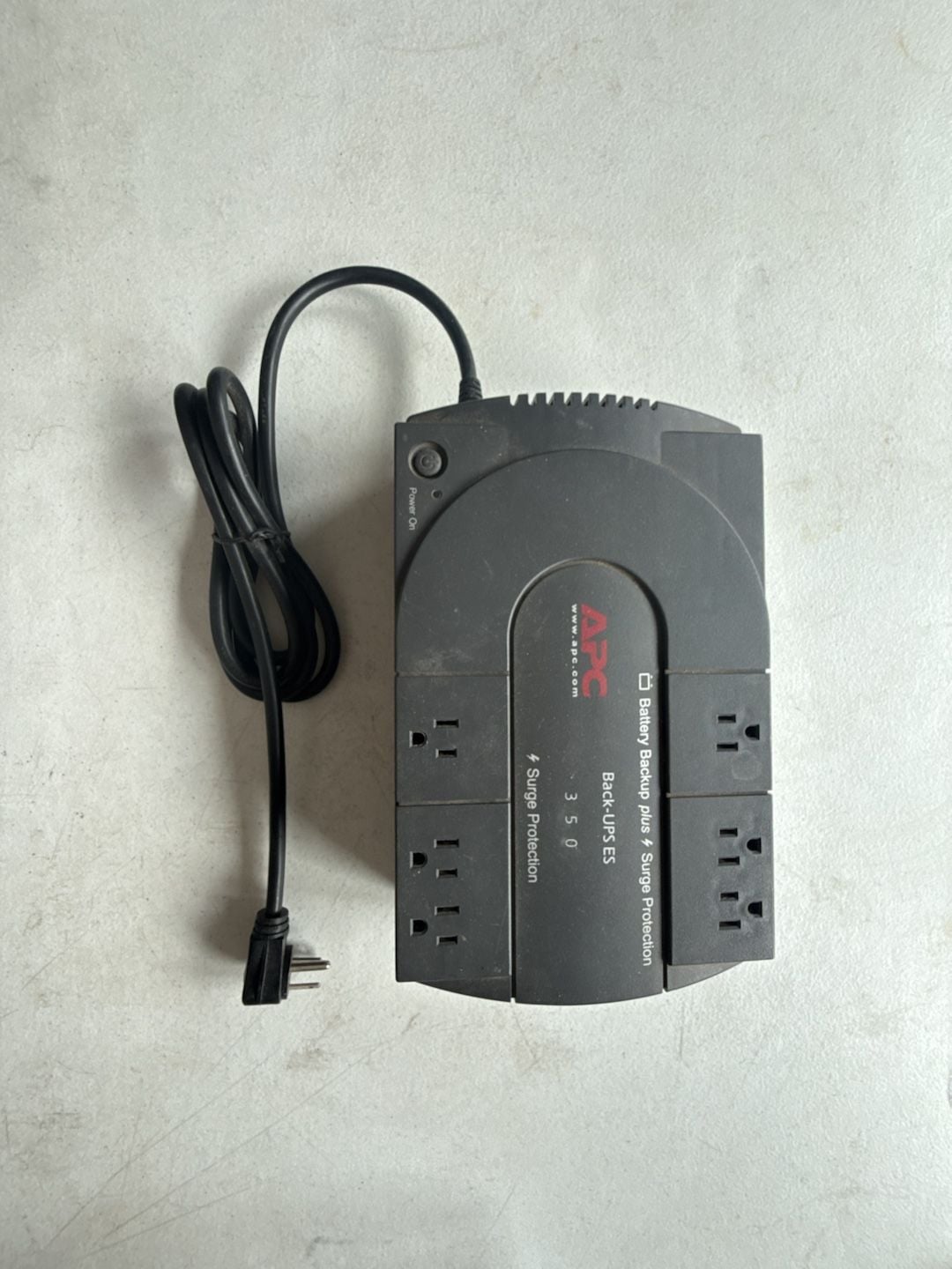 APC Back-UPS ES 350 Battery Backup and Surge Protector 1