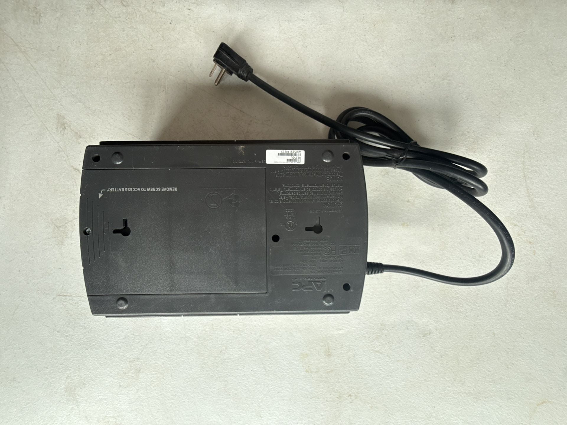 APC Back-UPS ES 350 Battery Backup and Surge Protector 2