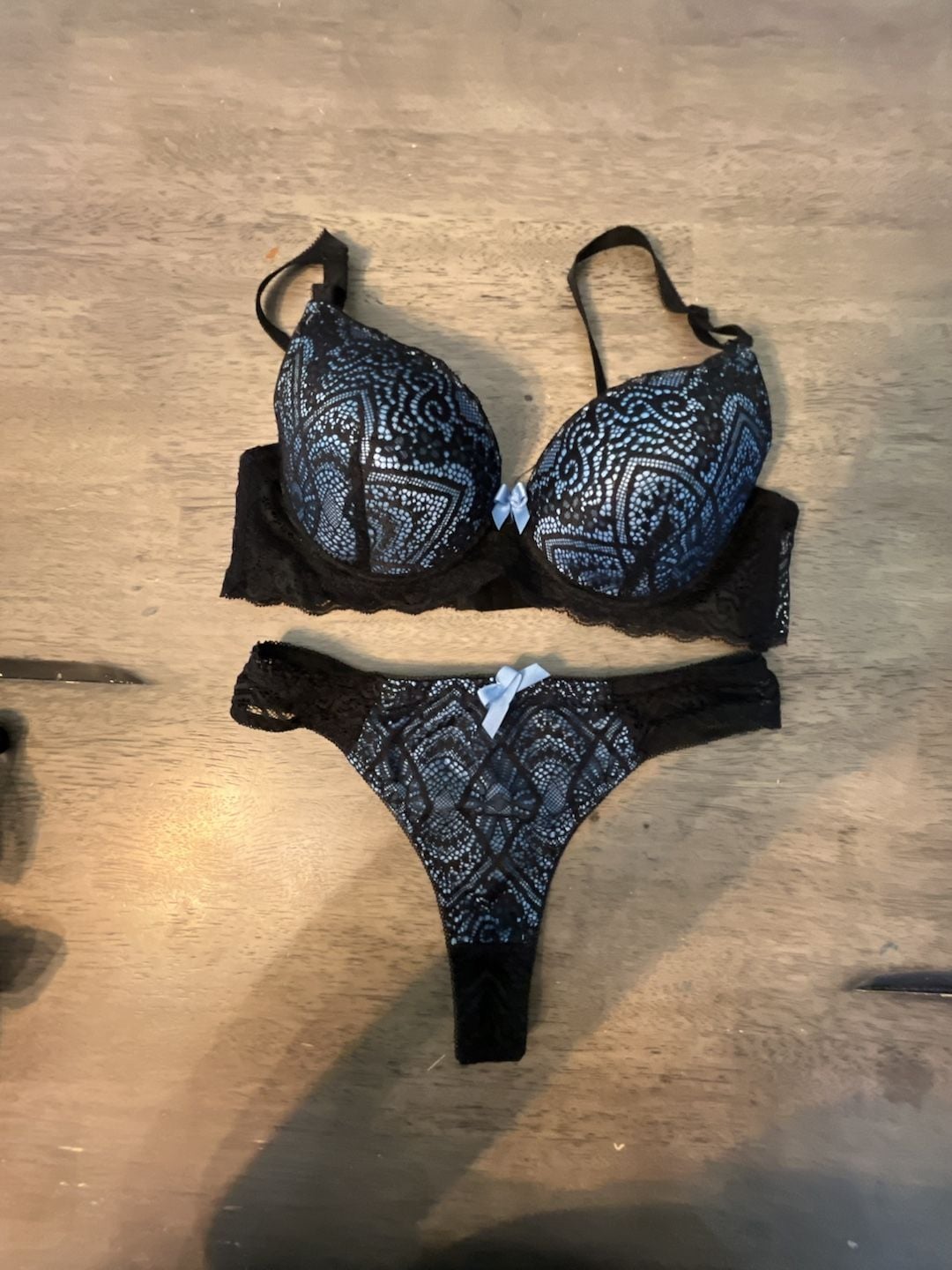 Black and Blue Lace Push-Up Bra and Thong Lingerie Set 1