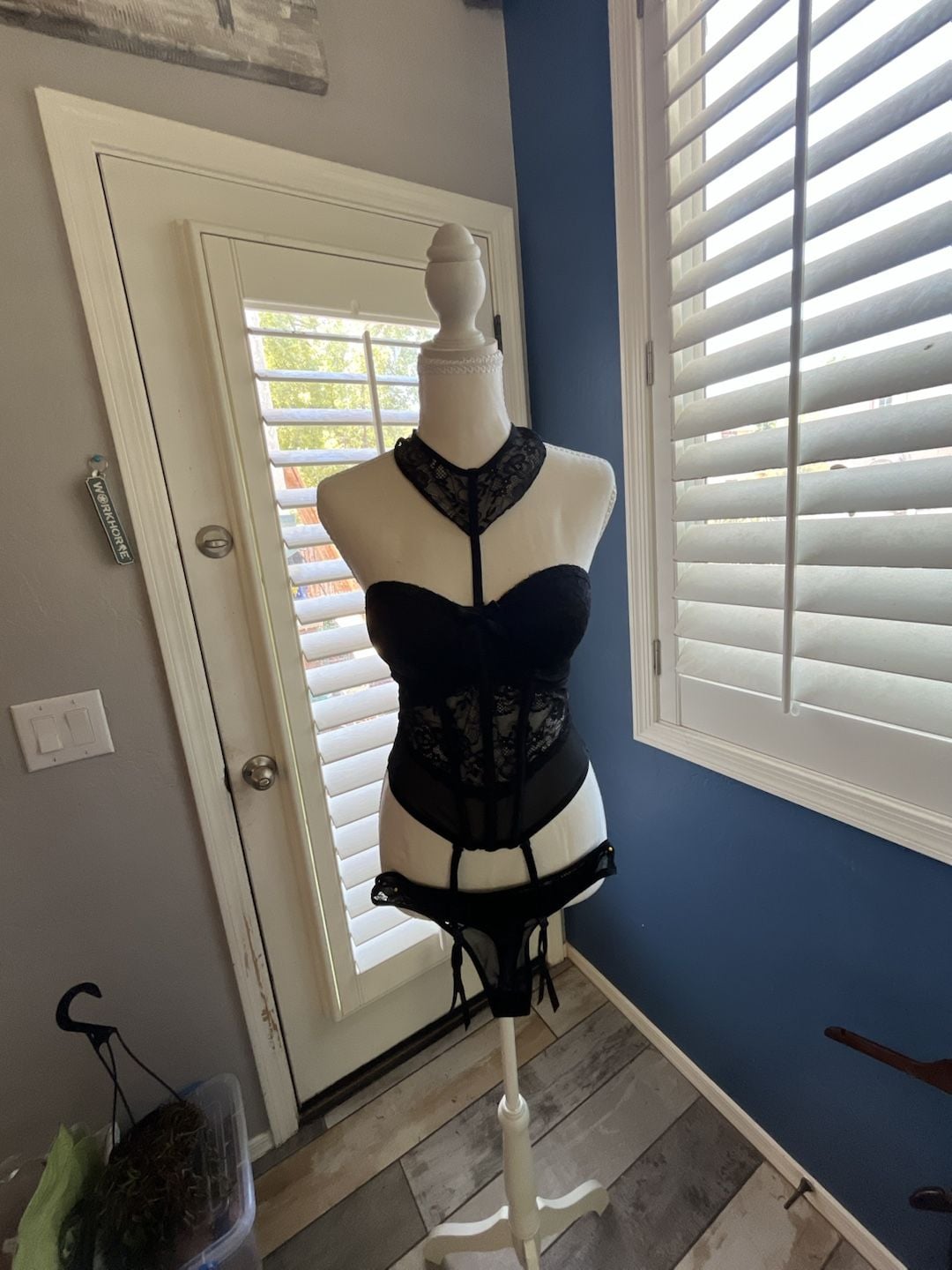 Black Lace Corset Lingerie Set with Garter straps 9