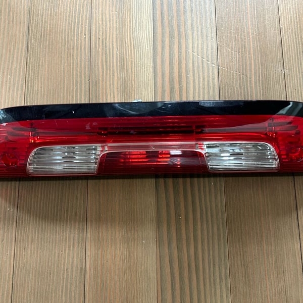 Genuine GM Third Brake Light and Cargo Lamp Assembly (Part 23509162)