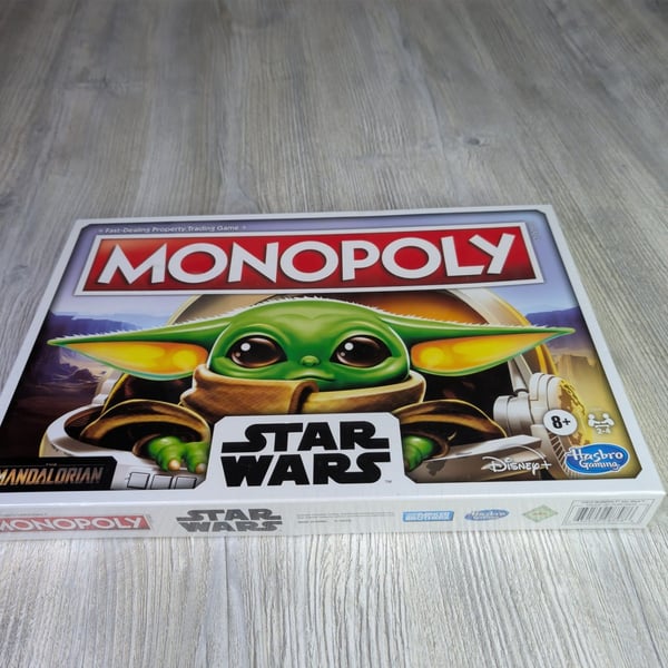 Hasbro Gaming Monopoly: Star Wars The Mandalorian The Child Edition Board Game