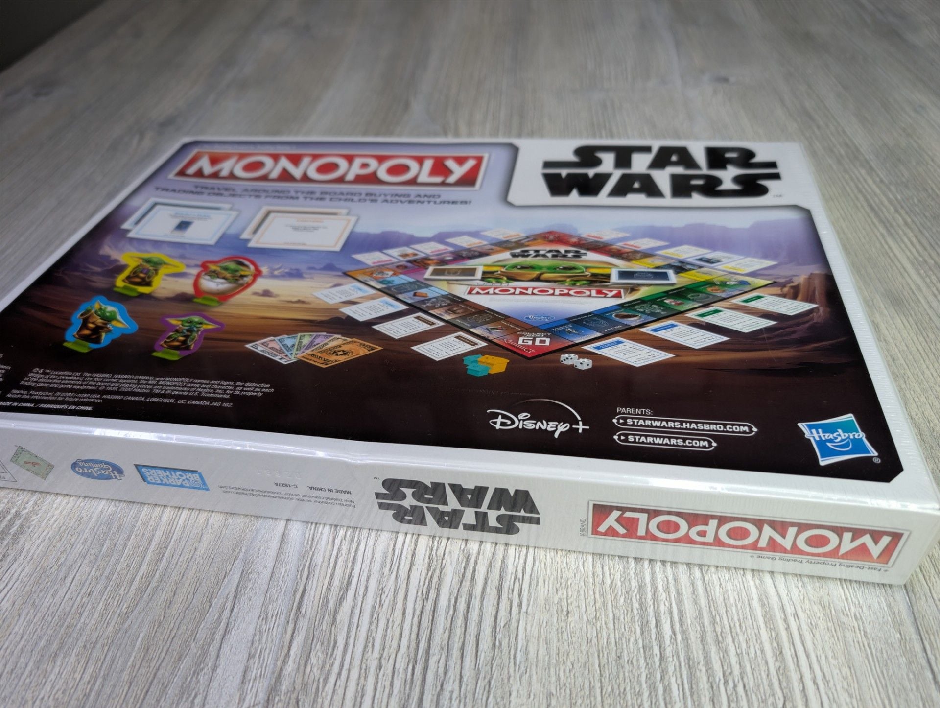 Hasbro Gaming Monopoly: Star Wars The Mandalorian The Child Edition Board Game 4