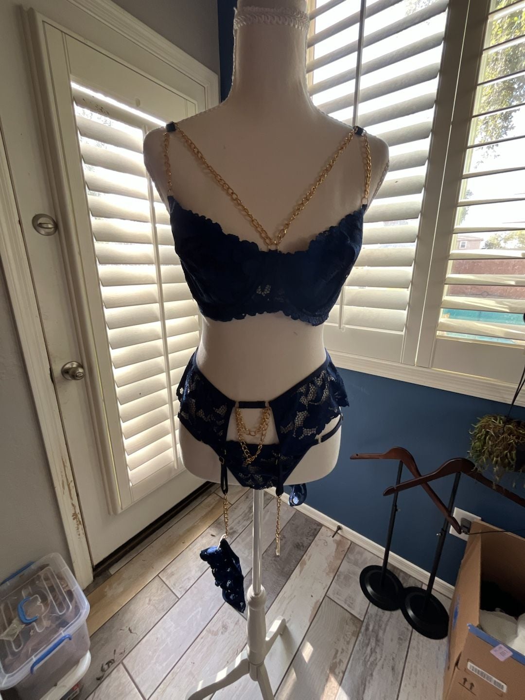 Navy Blue Lace Lingerie Set with Gold Chain Detail 1