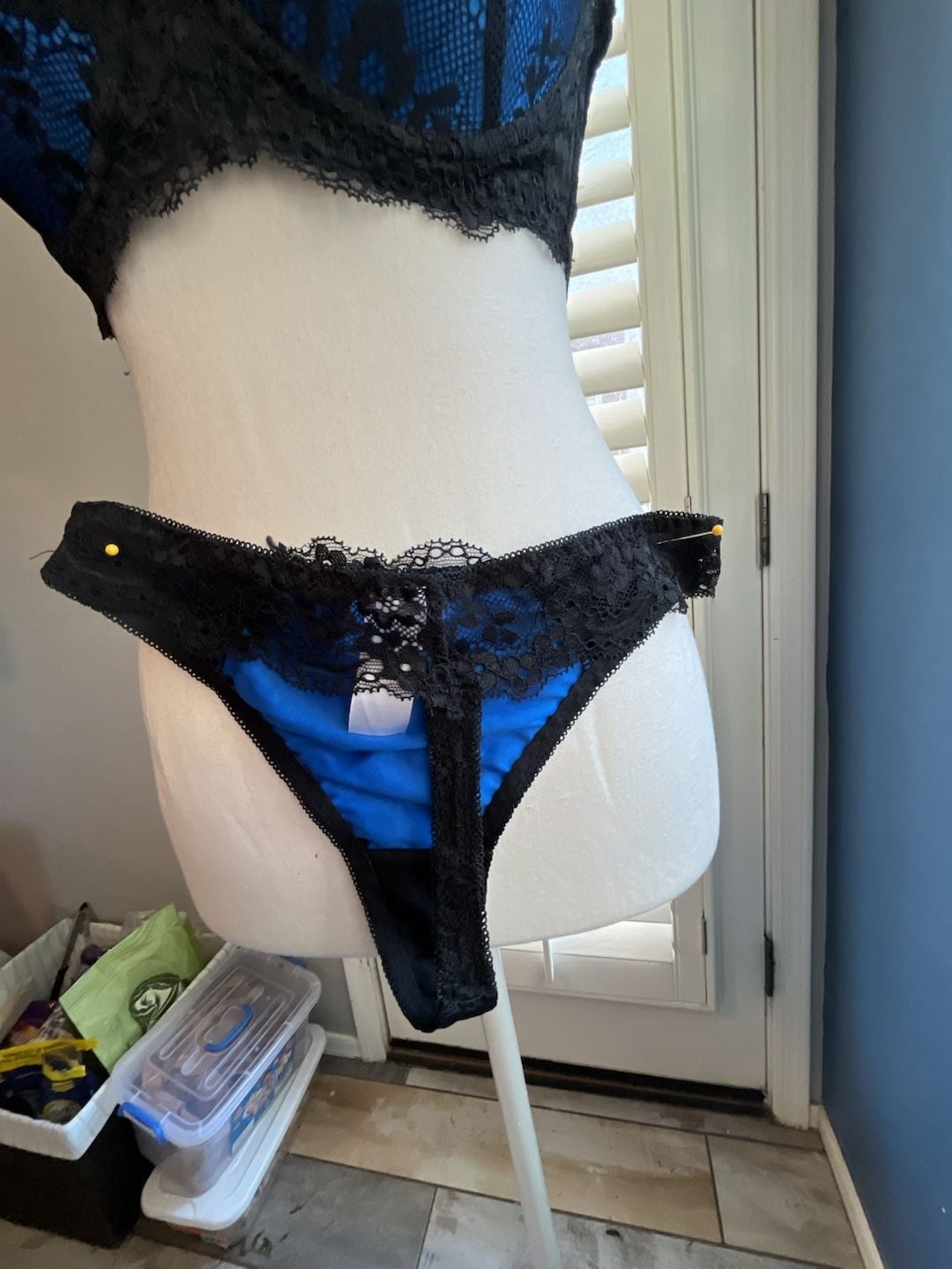 Lace Push-Up Bra and Thong Set 5