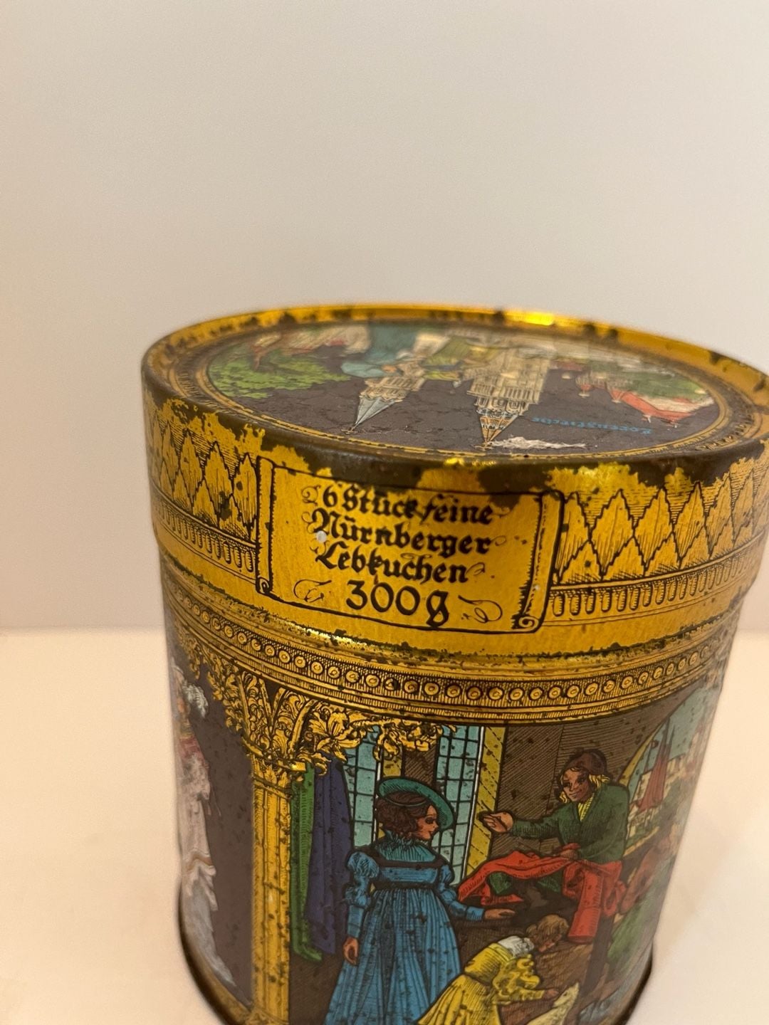 Vintage E. Otto Schmidt Nürnberger Lebkuchen Round Collectible Cookie Tin 3