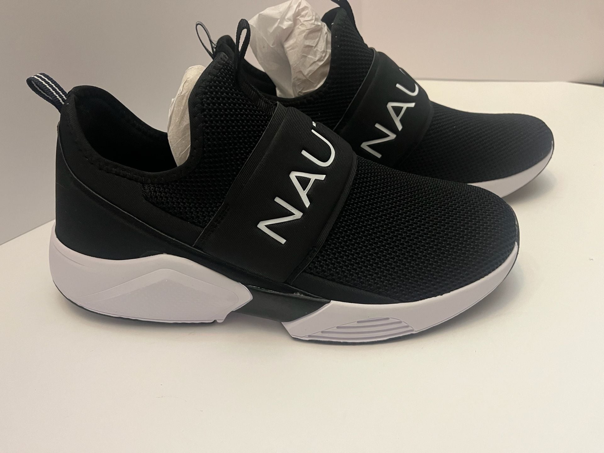 Nautica Caleto Men's Athletic Slip-On Sneakers, Black/White 7